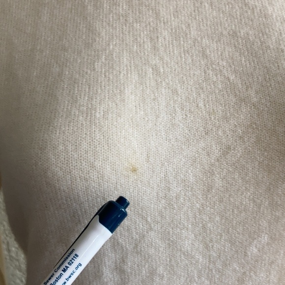 Unbranded ivory cashmere sweater Small. As is - Picture 3 of 8